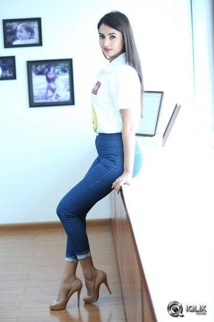 Sonal-Chauhan-Interview-About-Size-Zero